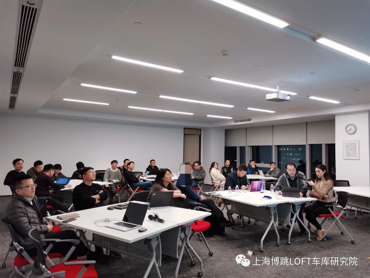 巴彦淖尔杭州LOFT车库专题会